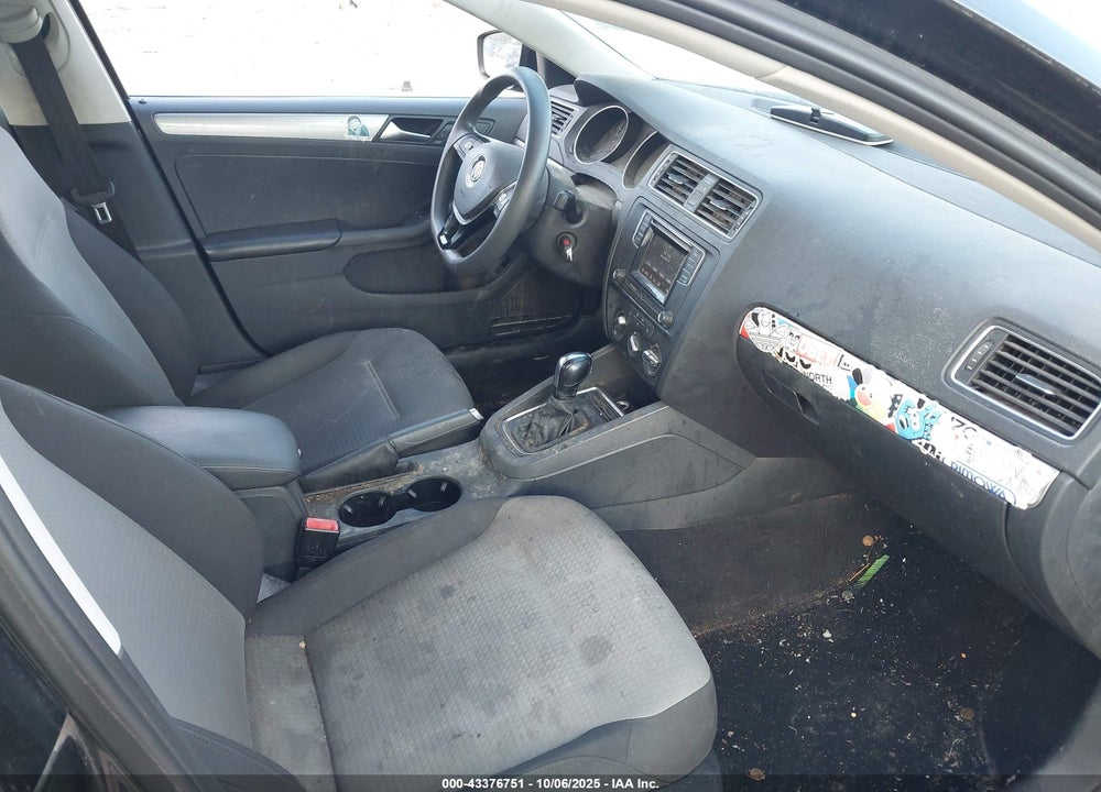 2017 VOLKSWAGEN JETTA 1.4T S VIN: 3VW2B7AJXHM332374