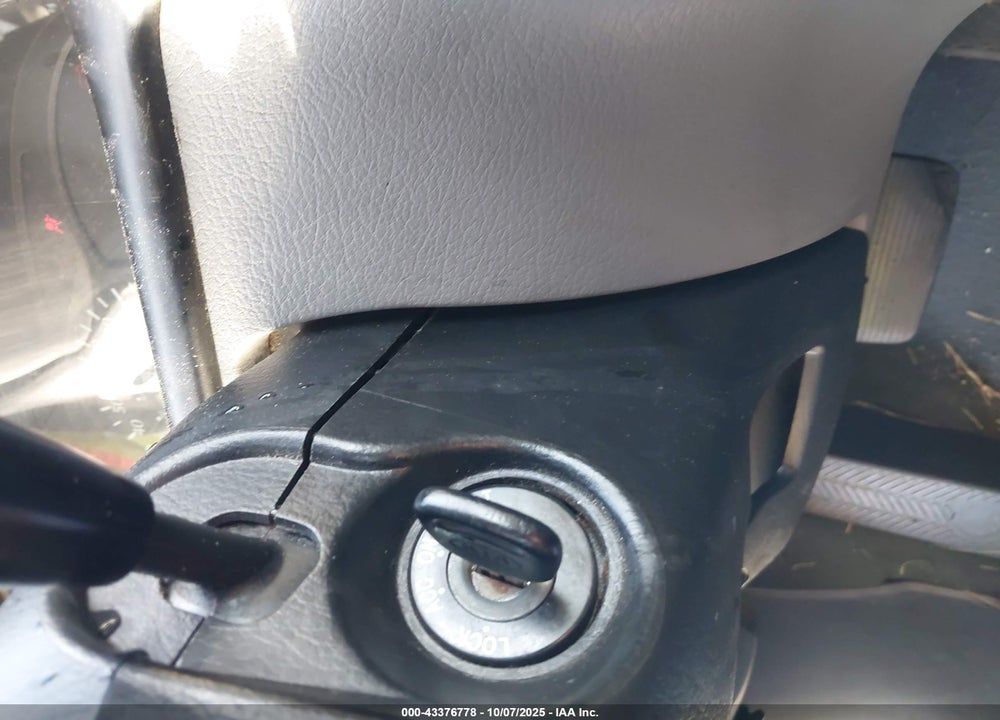 2001 KIA RIO VIN: KNADC123916022192