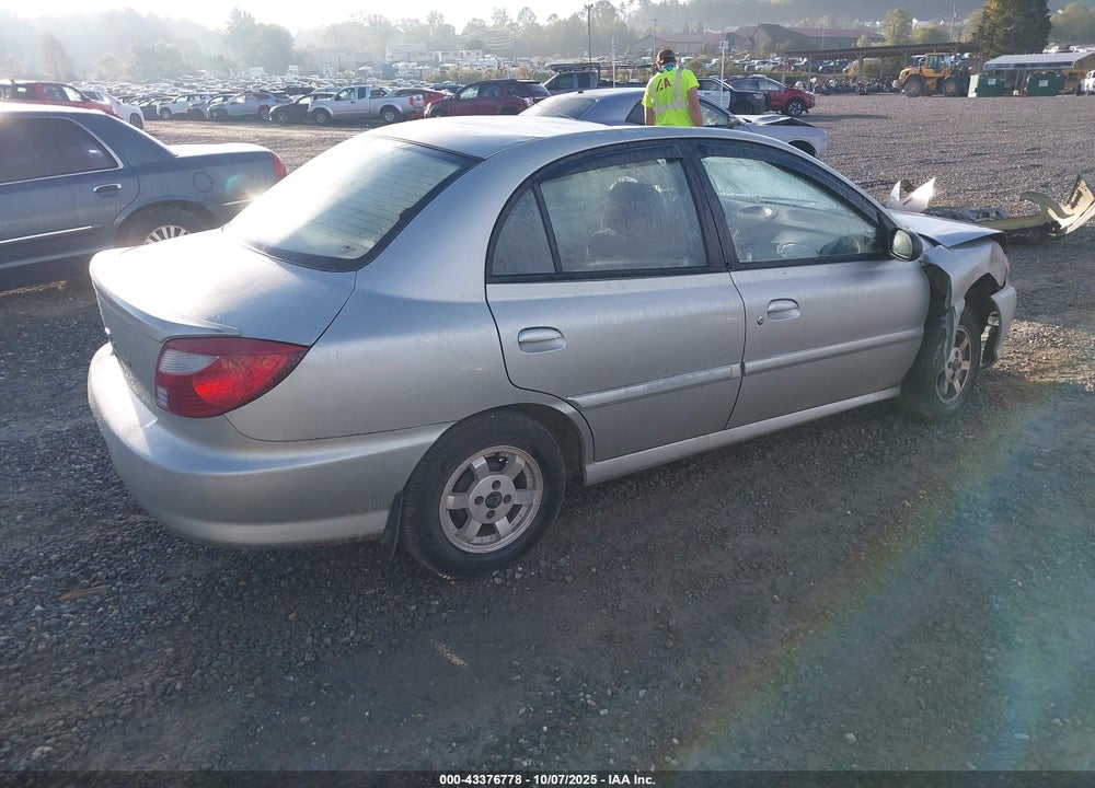 2001 KIA RIO VIN: KNADC123916022192