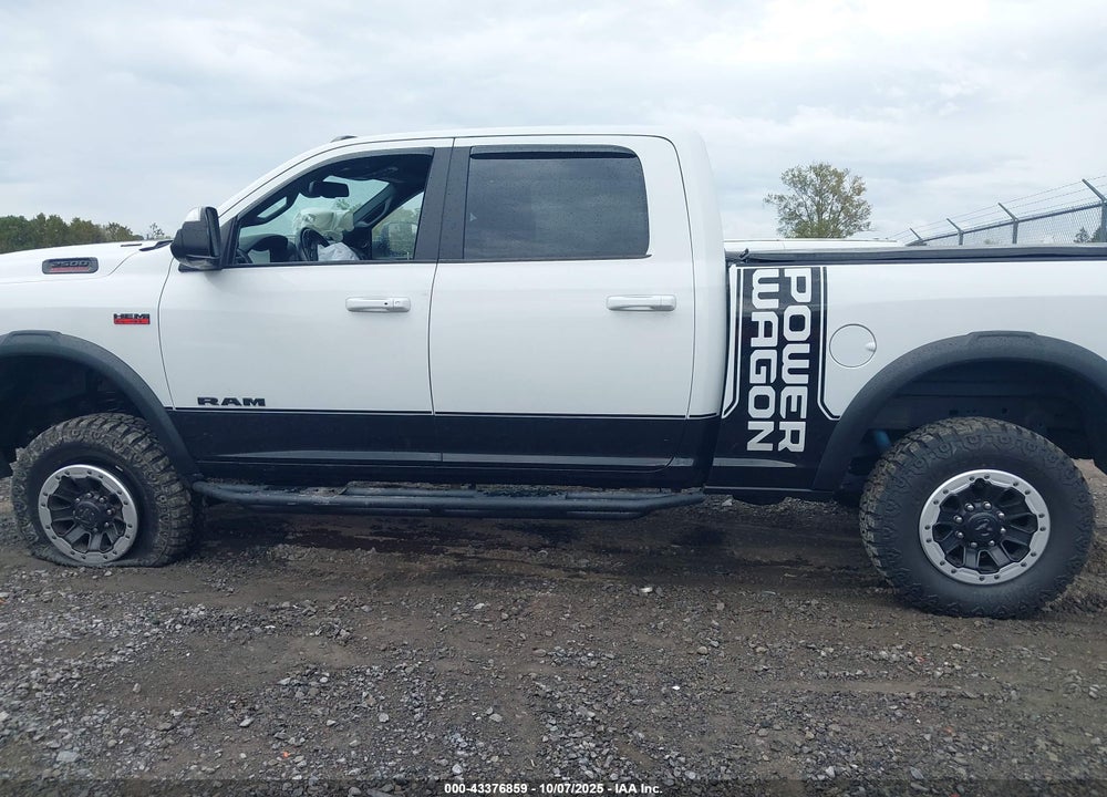 2022 RAM 2500 VIN: 3C6TR5EJ5NG184847