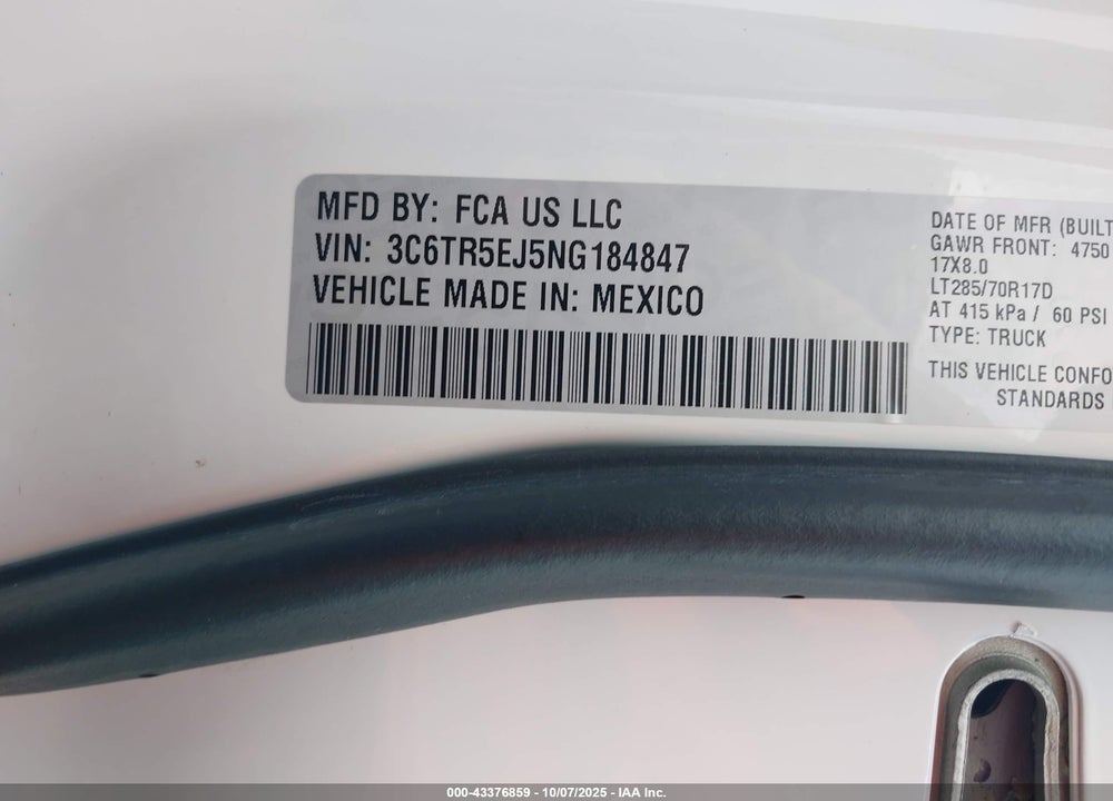 2022 RAM 2500 VIN: 3C6TR5EJ5NG184847