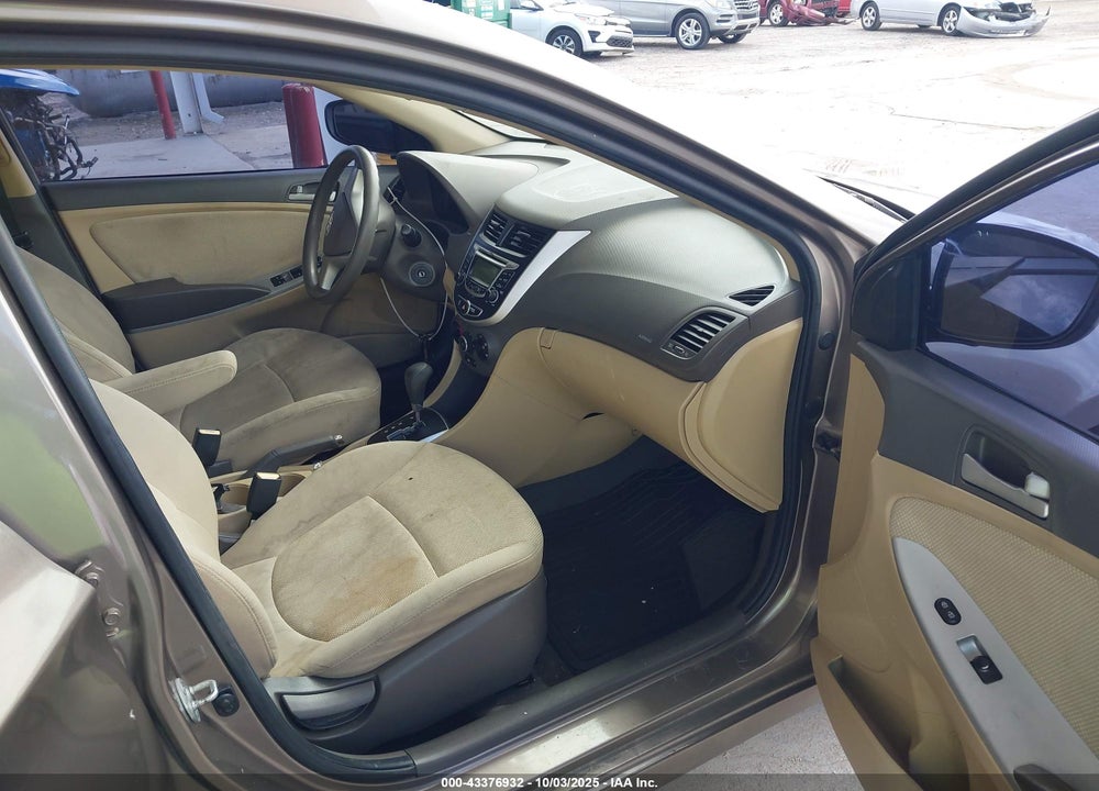 2013 HYUNDAI ACCENT VIN: KMHCT4AE8DU489621