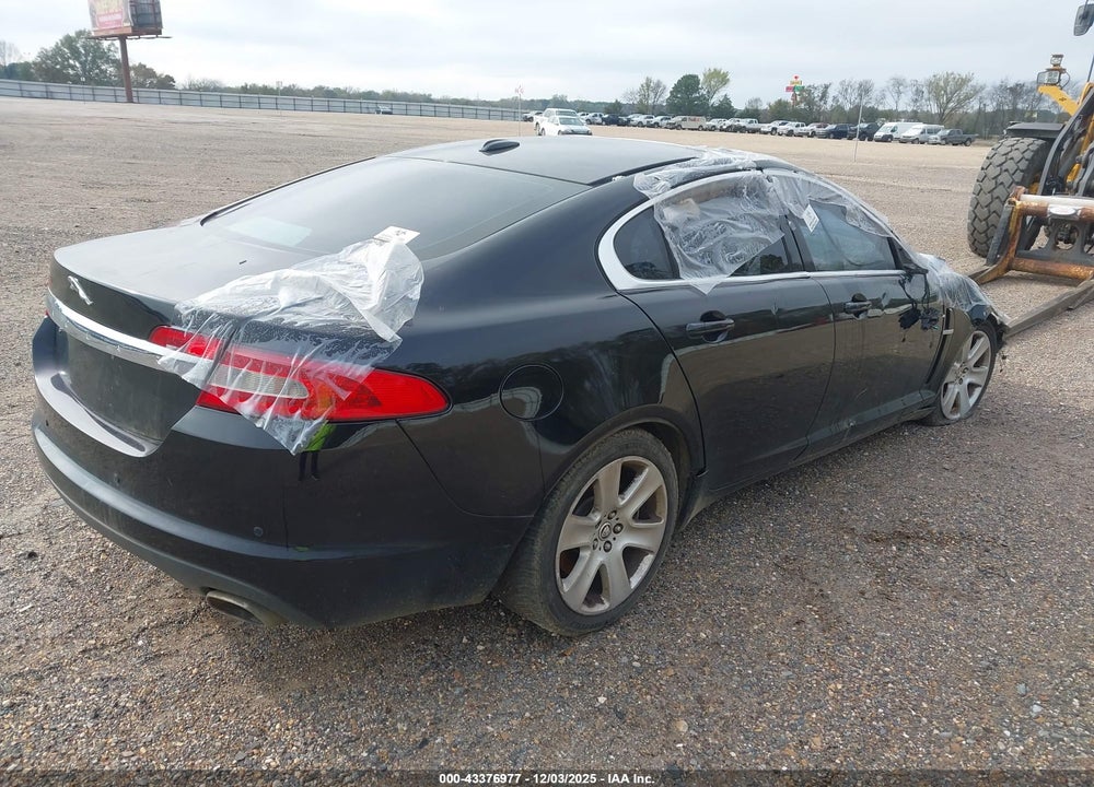 2010 JAGUAR XF VIN: SAJWA0FA8AHR69797