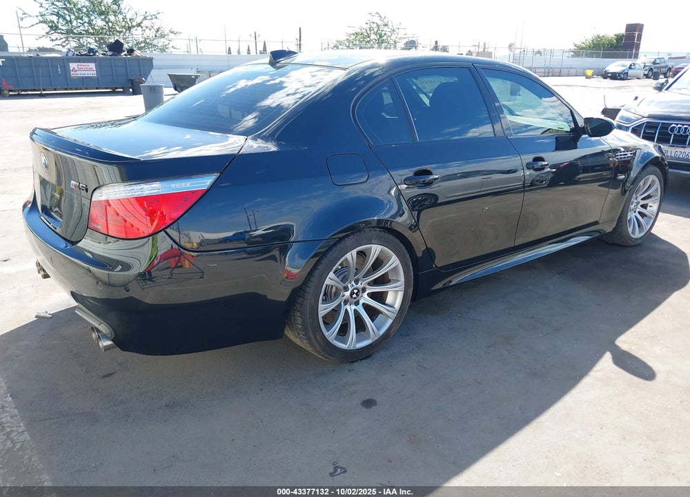 2008 BMW M5 VIN: WBSNB93548CX10453