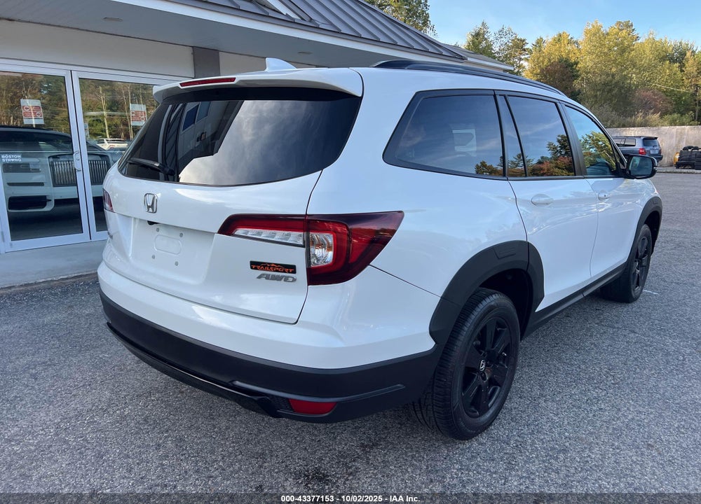 2022 HONDA PILOT VIN: 5FNYF6H80NB057094