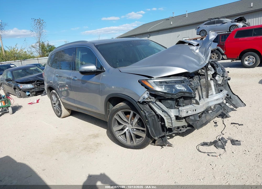 2017 HONDA PILOT ELITE VIN: 5FNYF6H08HB017442
