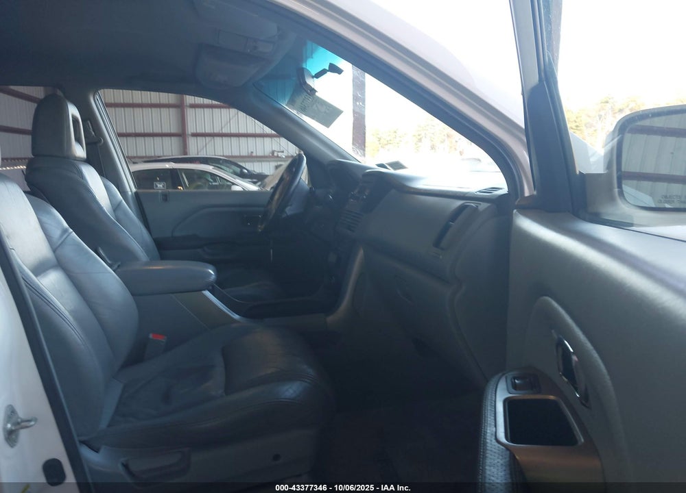 2003 HONDA PILOT EX-L VIN: 2HKYF18583H502608