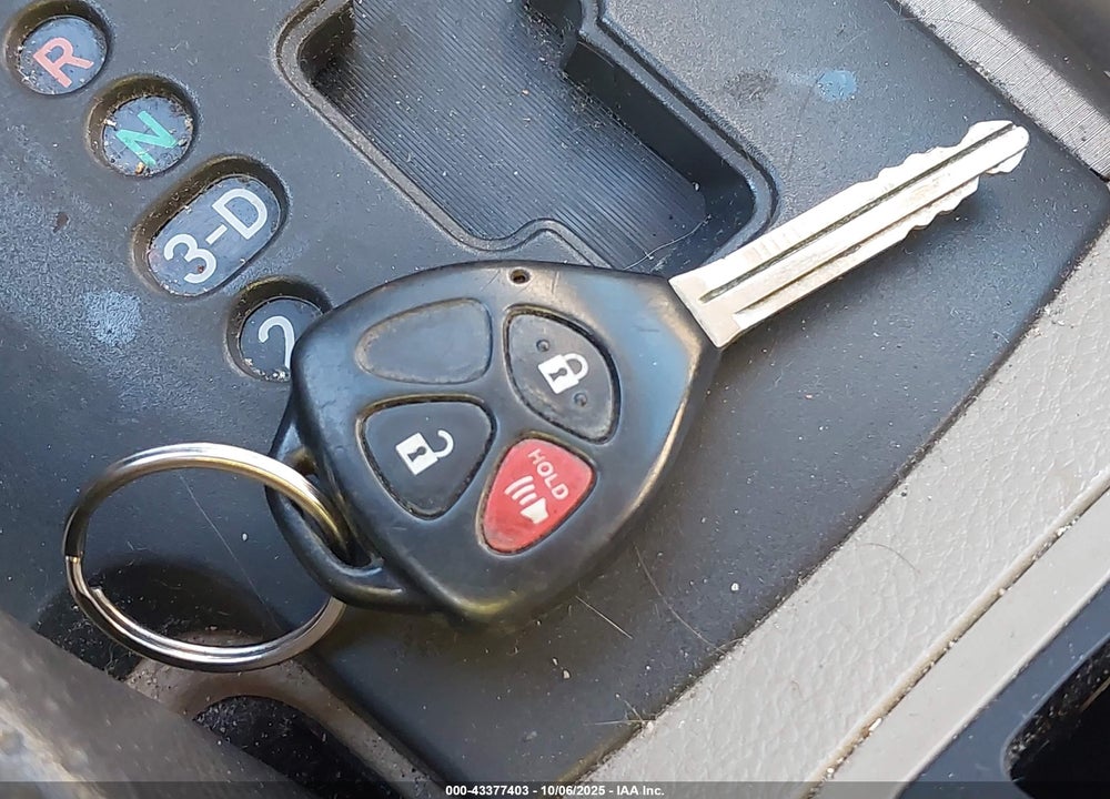 2009 TOYOTA RAV4 VIN: JTMBF33V895008816