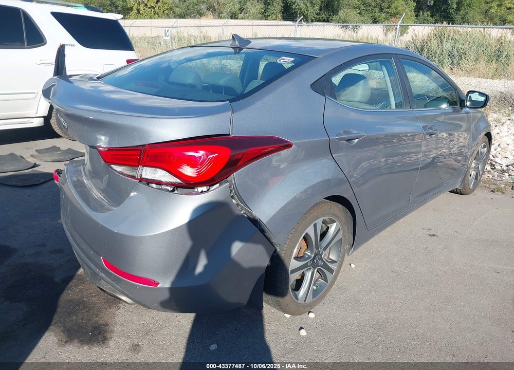 2015 HYUNDAI ELANTRA VIN: KMHDH4AH2FU229573