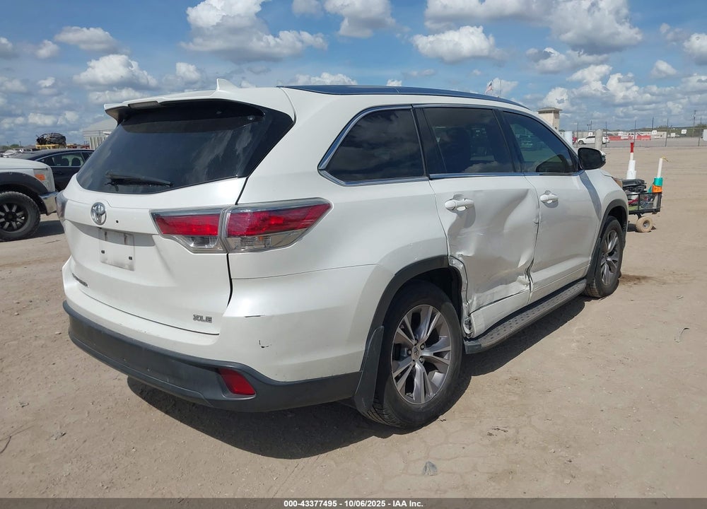 2015 TOYOTA HIGHLANDER VIN: 5TDKKRFH5FS112125