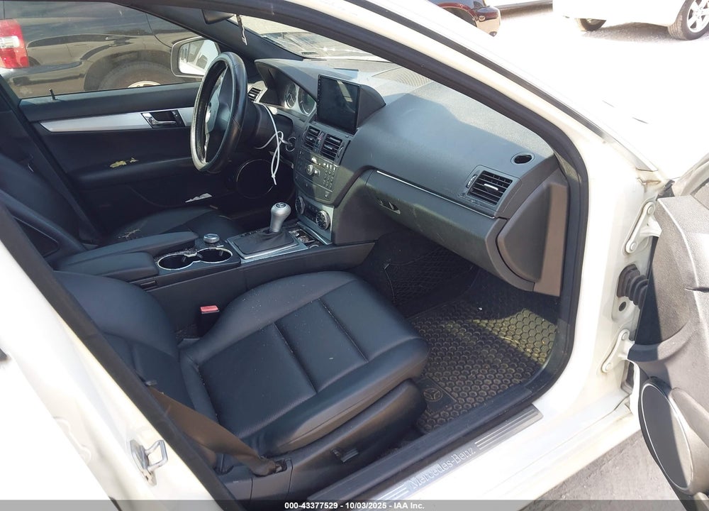 2008 MERCEDES-BENZ C 300 SPORT 4MATIC VIN: WDDGF81X38F111647
