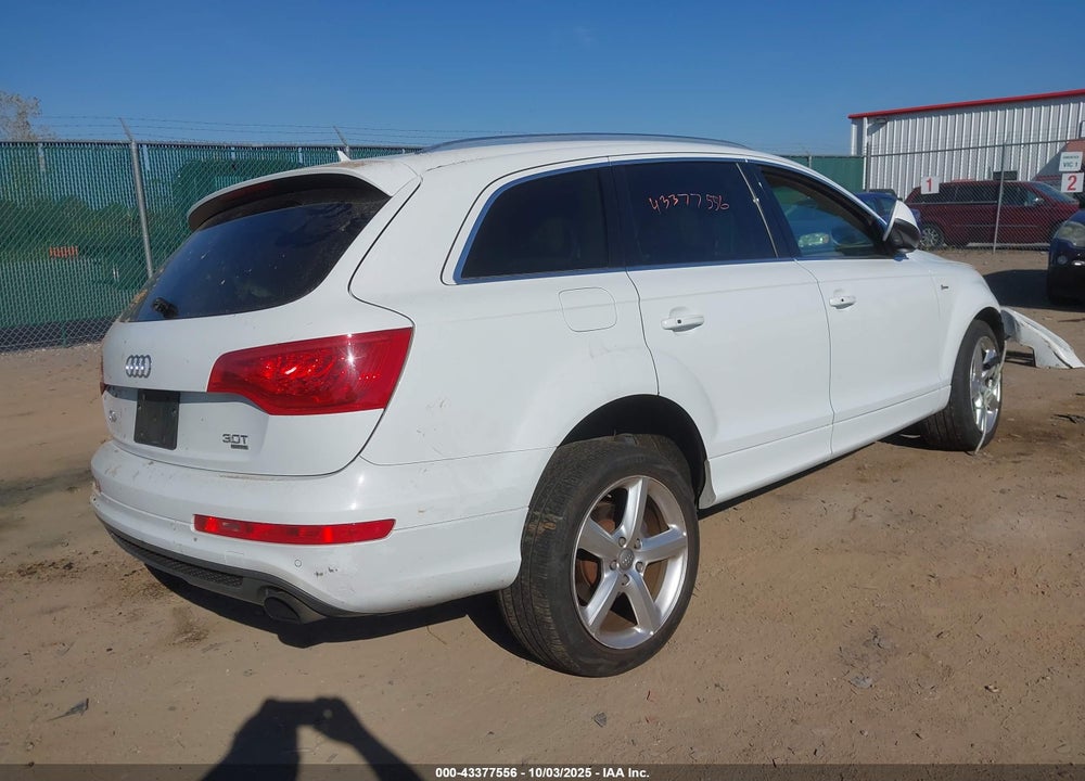 2014 AUDI Q7 VIN: WA1DGAFEXED001219
