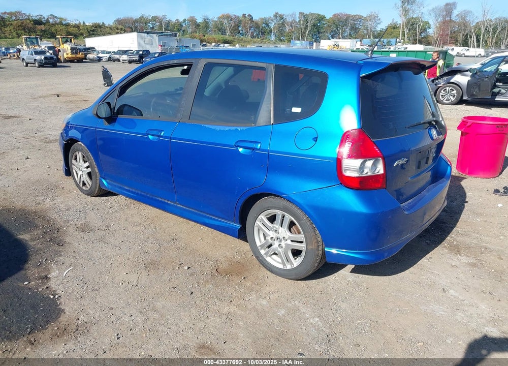 2007 HONDA FIT VIN: JHMGD38627S029557
