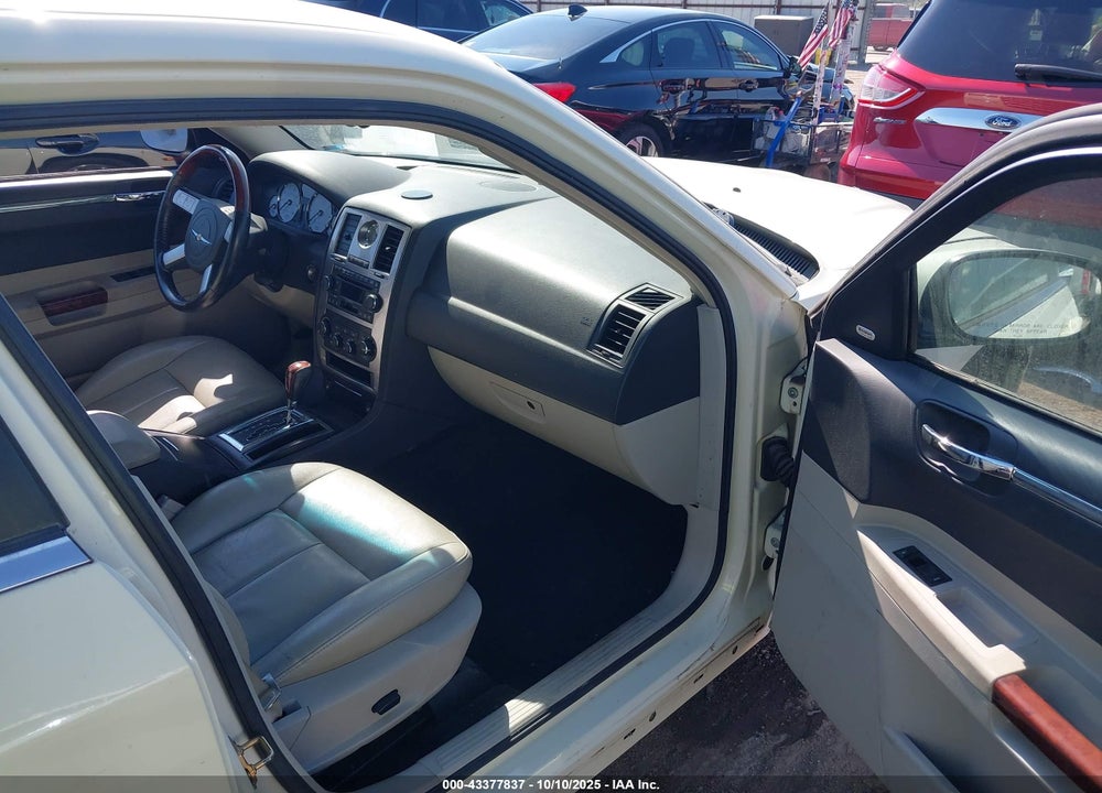 2005 CHRYSLER 300 TOURING VIN: 2C3JA53G85H634171