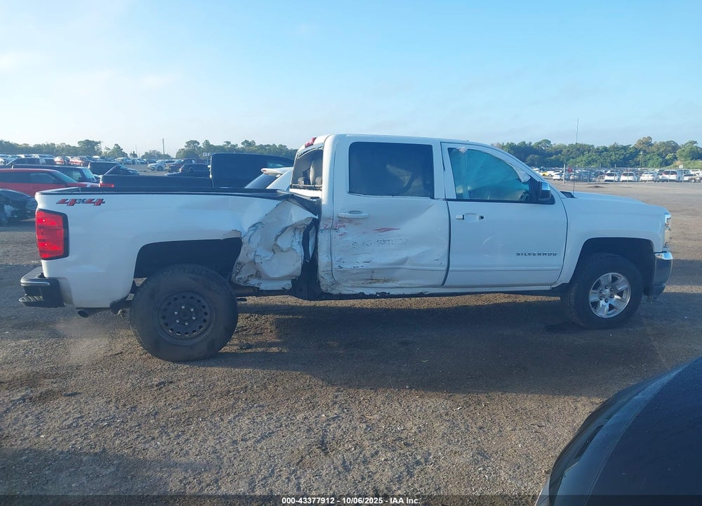 2018 CHEVROLET SILVERADO 1500 VIN: 3GCUKREC2JG373136