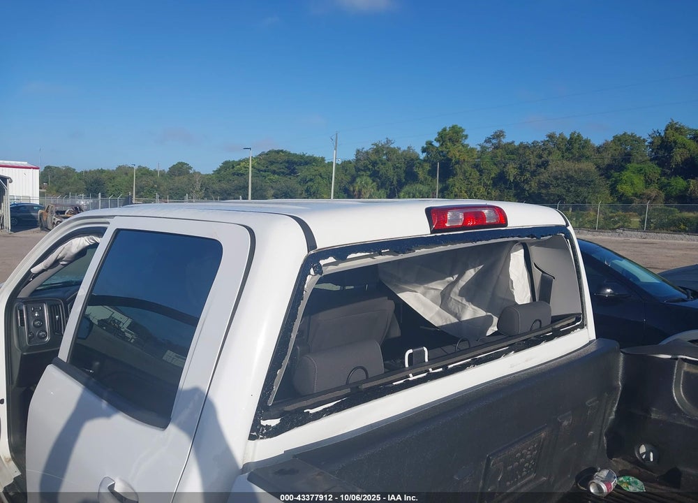 2018 CHEVROLET SILVERADO 1500 VIN: 3GCUKREC2JG373136