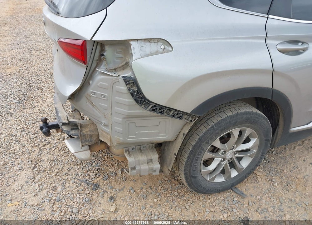2020 HYUNDAI SANTA FE SE VIN: 5NMS23AD9LH282178