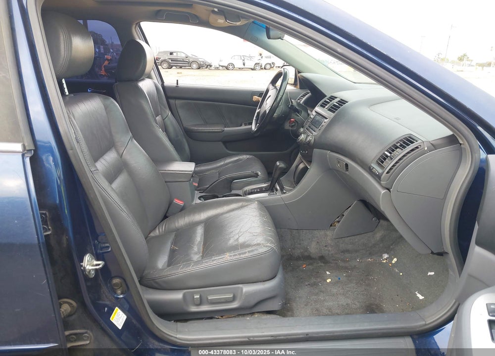 2003 HONDA ACCORD 3.0 EX VIN: 1HGCM665X3A012258