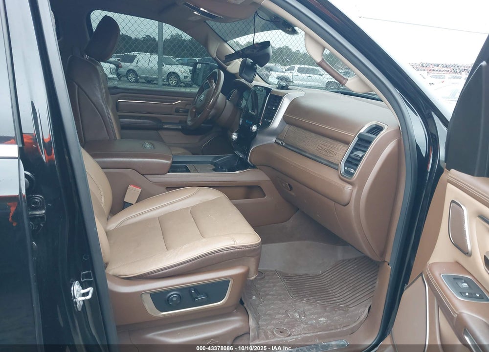 2020 RAM 1500 LAIE LONGHORN  4X2 5'7 BOX VIN: 1C6RREKT6LN204852