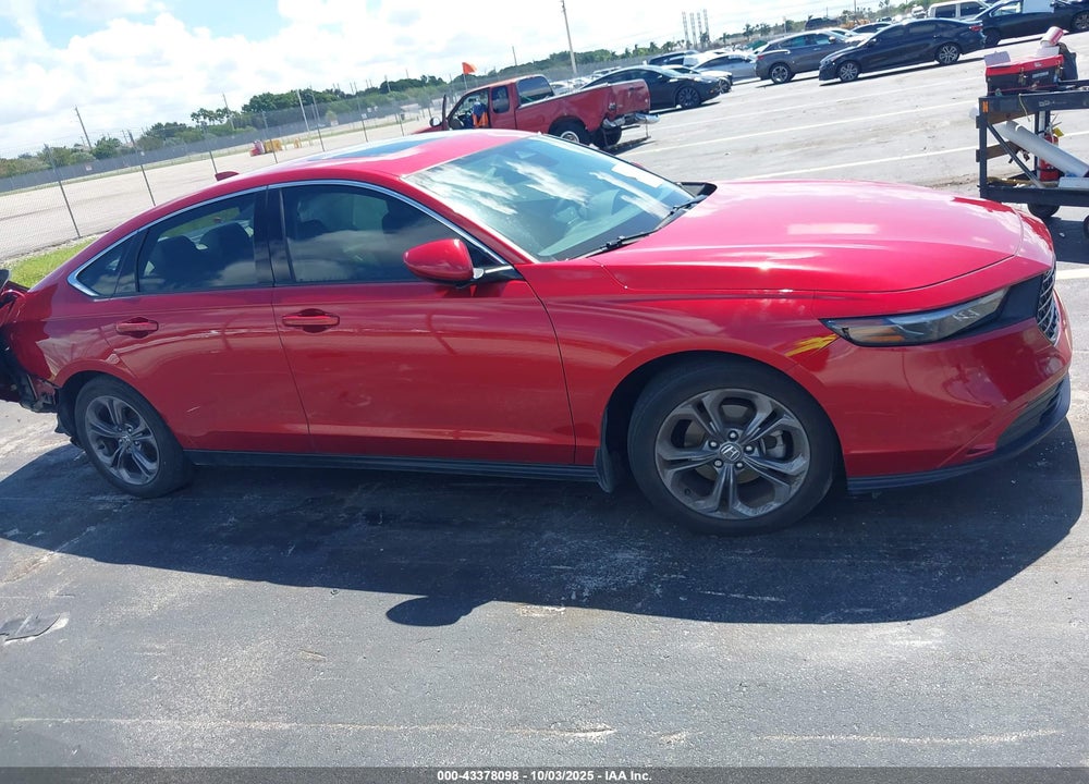 2024 HONDA ACCORD EX VIN: 1HGCY1F38RA008305