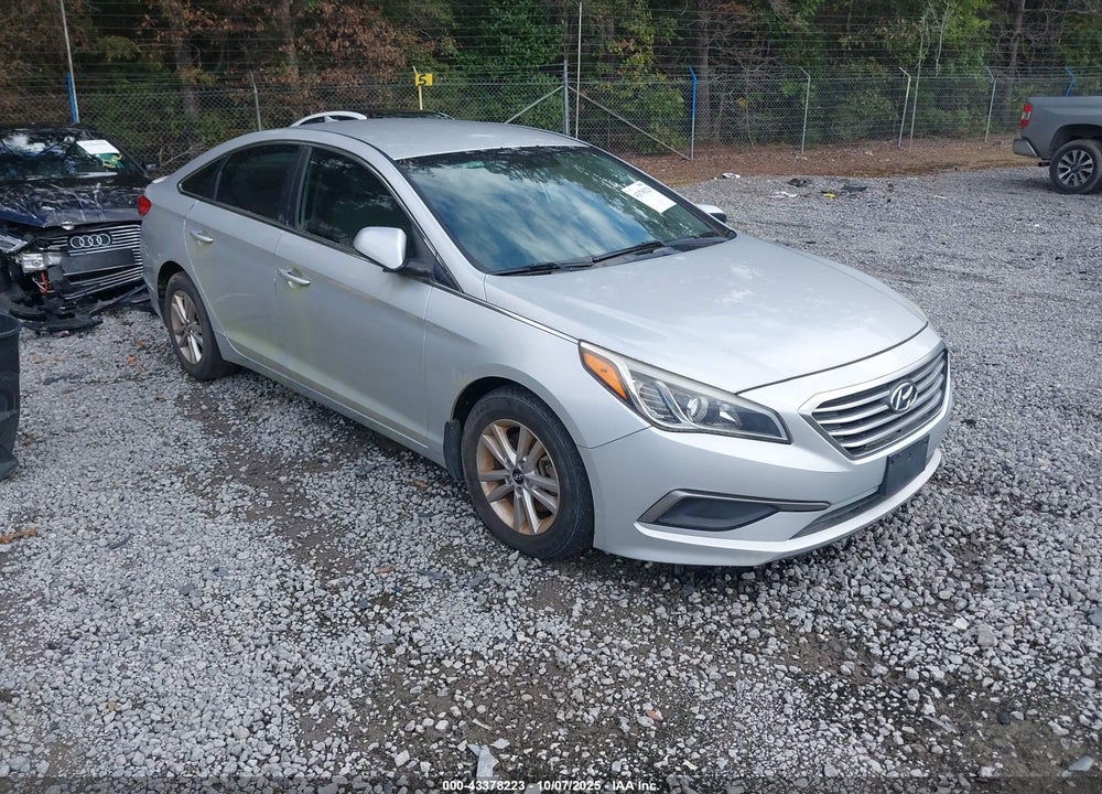2016 HYUNDAI SONATA SE VIN: 5NPE24AF6GH304683