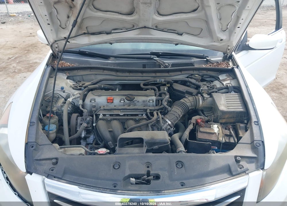 2011 HONDA ACCORD VIN: 1HGCP2F70BA127502
