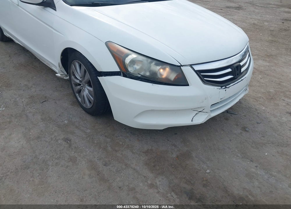 2011 HONDA ACCORD VIN: 1HGCP2F70BA127502