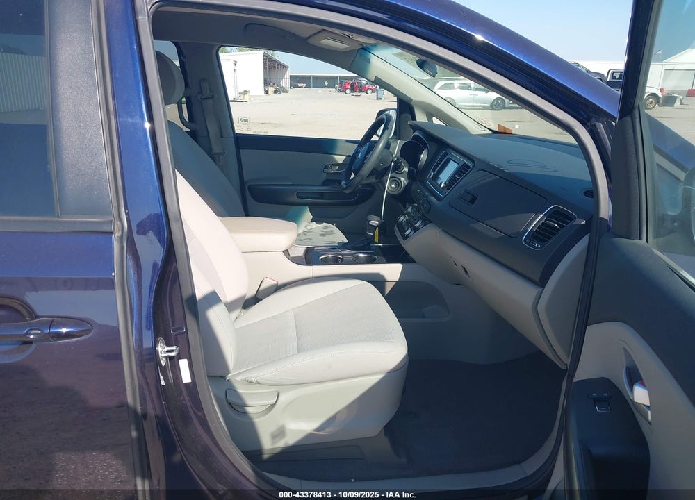 2019 KIA SEDONA LX VIN: KNDMB5C16K6540577