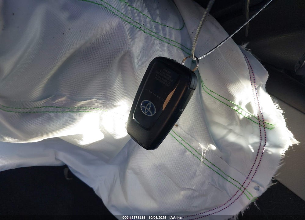 2023 TOYOTA CAMRY LE HYBRID VIN: 4T1C31AKXPU601876