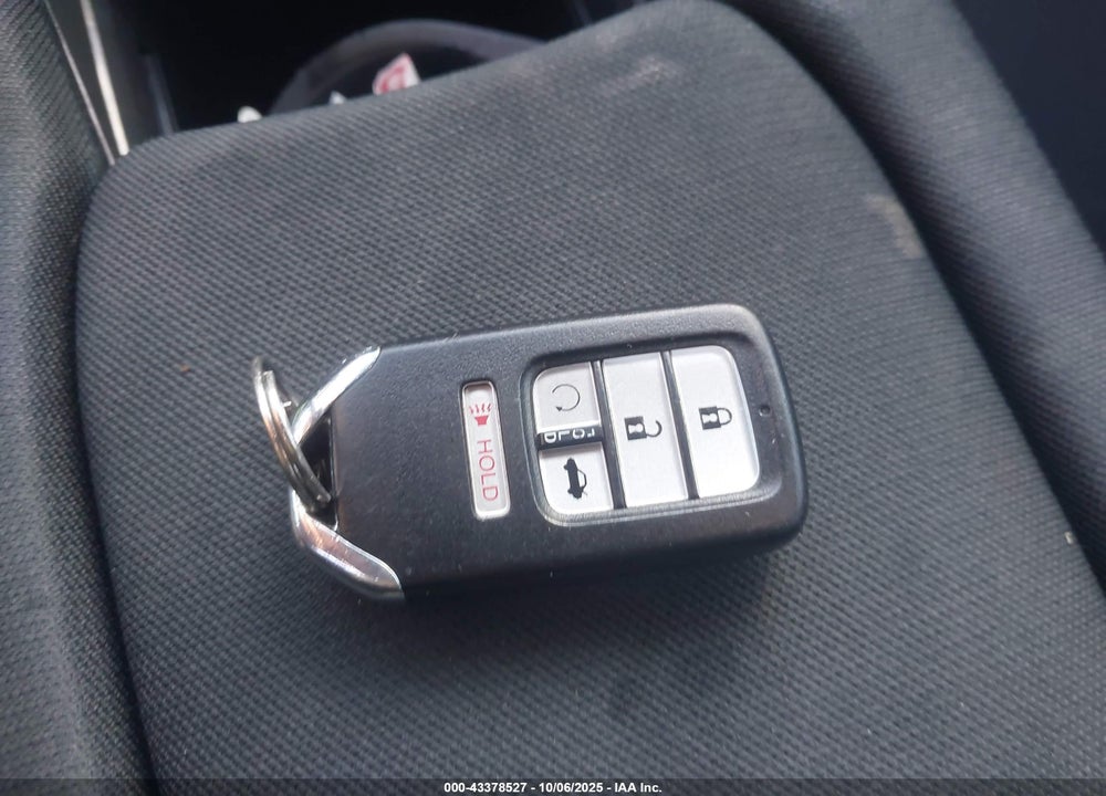 2017 HONDA CIVIC VIN: 19XFC1F33HE007181
