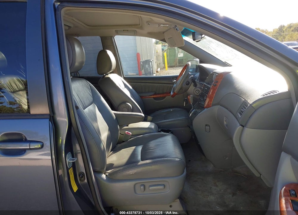2009 TOYOTA SIENNA LIMITED VIN: 5TDZK22C19S272510