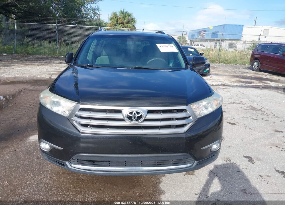 2013 TOYOTA HIGHLANDER VIN: 5TDZK3EH0DS109529