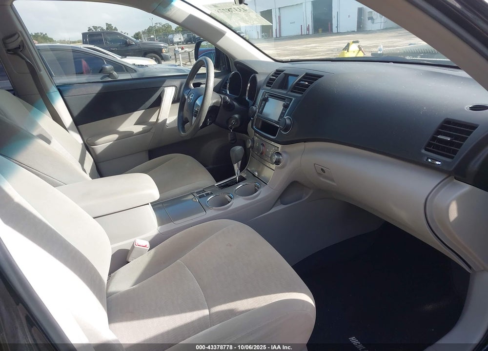 2013 TOYOTA HIGHLANDER VIN: 5TDZK3EH0DS109529