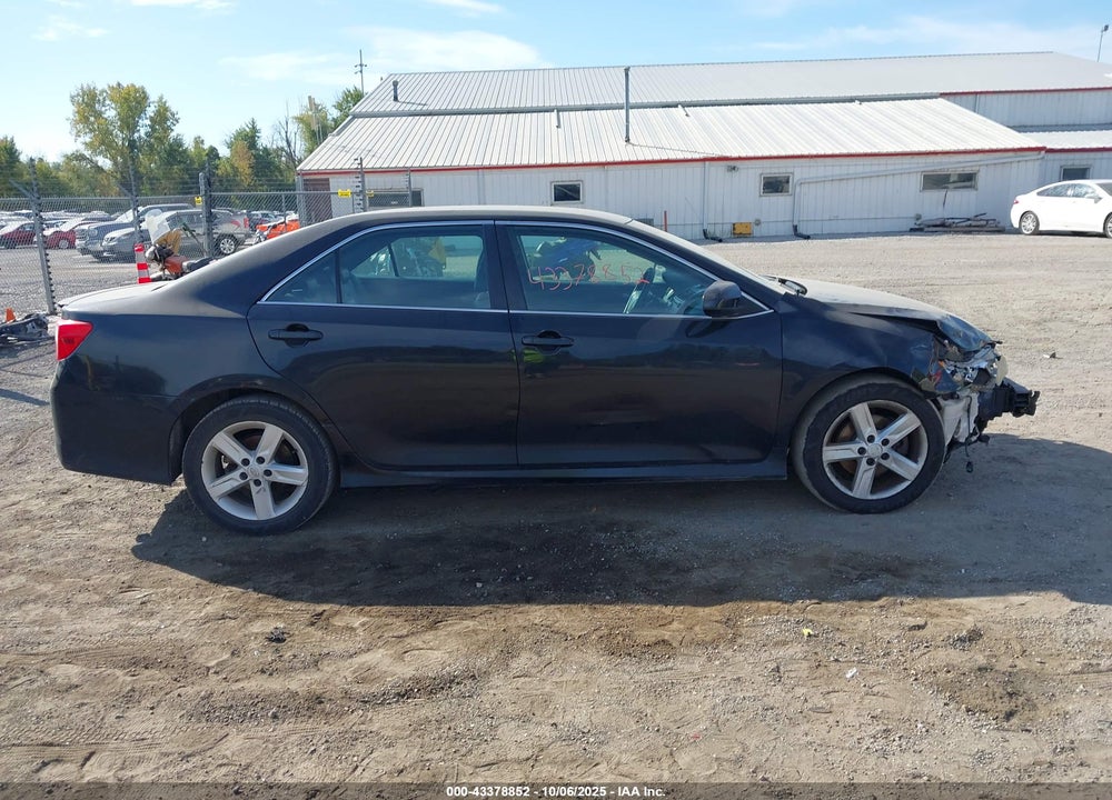 2014 TOYOTA CAMRY SE VIN: 4T1BF1FK0EU400805