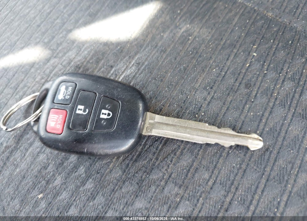 2014 TOYOTA CAMRY SE VIN: 4T1BF1FK0EU400805