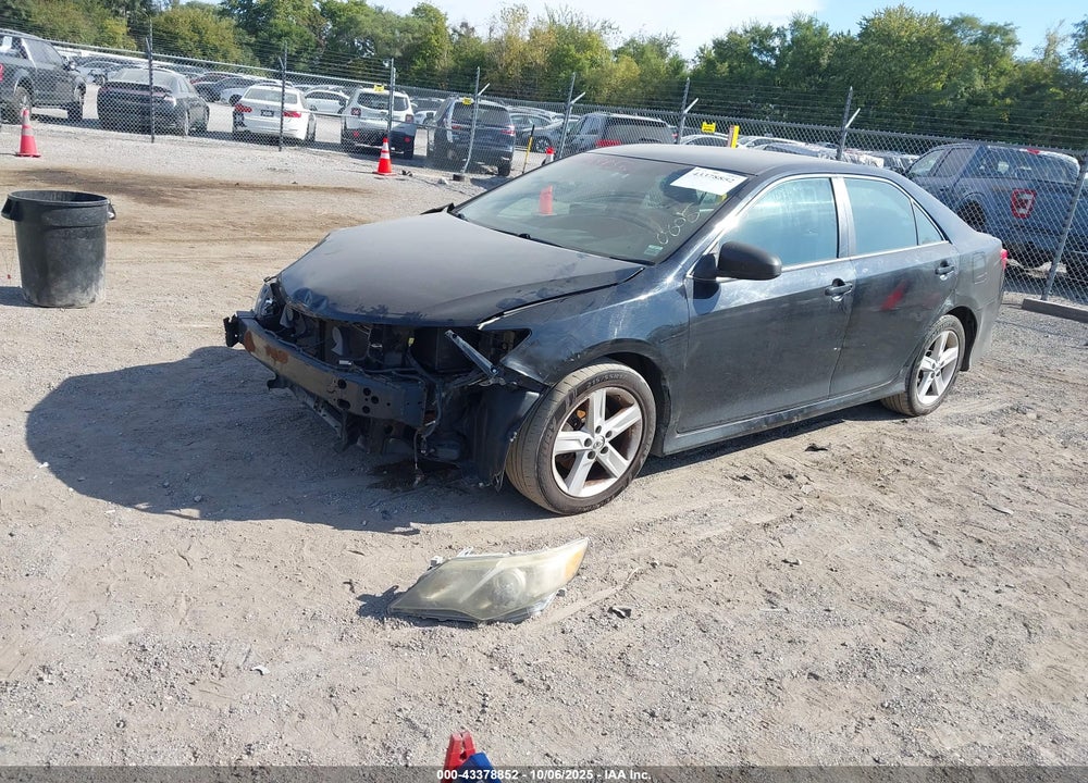 2014 TOYOTA CAMRY SE VIN: 4T1BF1FK0EU400805