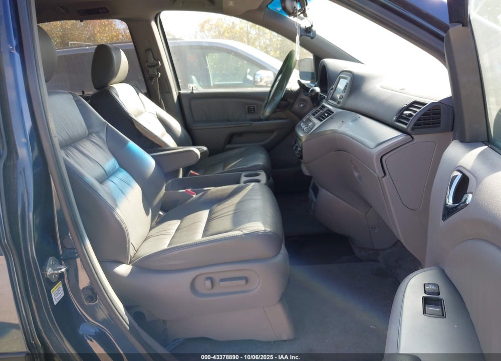 2010 HONDA ODYSSEY TOURING VIN: 5FNRL3H92AB018845