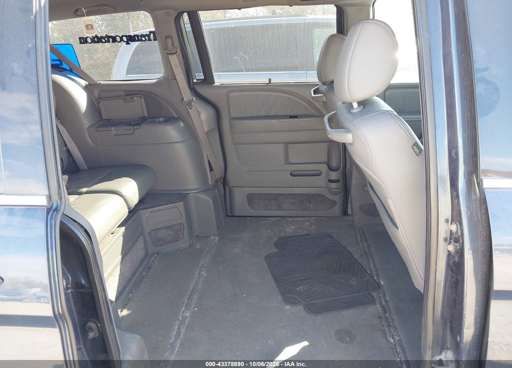 2010 HONDA ODYSSEY TOURING VIN: 5FNRL3H92AB018845