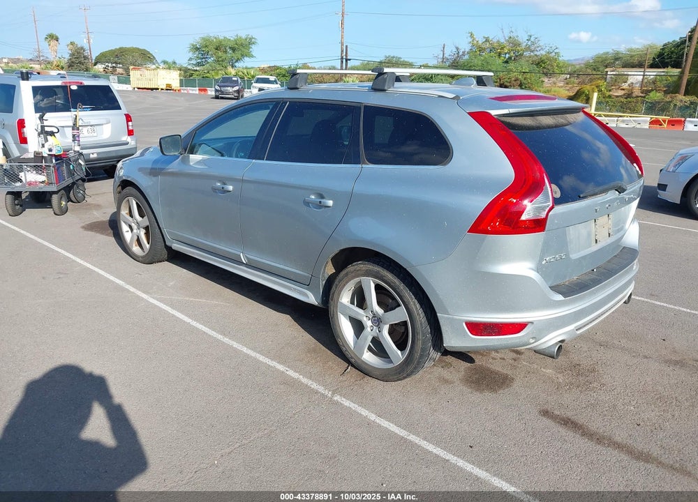 2011 VOLVO XC60 3.2/3.2 R-DESIGN VIN: YV4952DL9B2147589