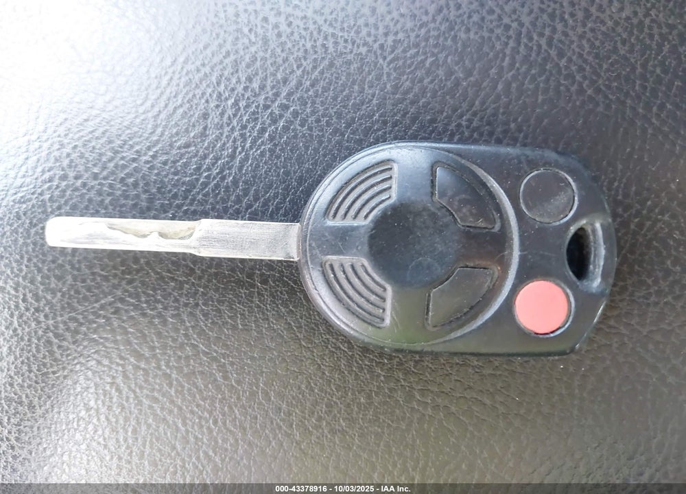 2013 FORD FOCUS VIN: 1FADP3K26DL153618