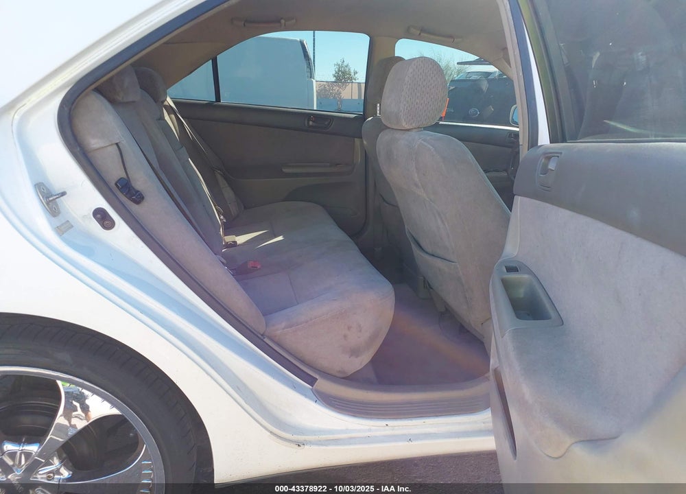 2002 TOYOTA CAMRY LE VIN: JTDBE32K420108876