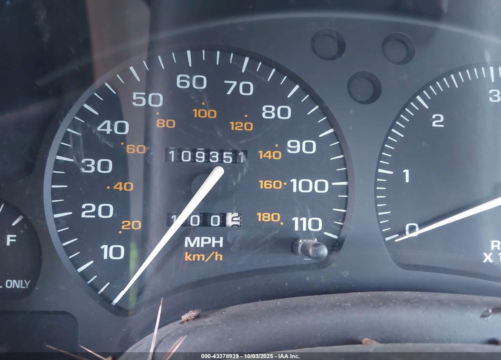 1995 SATURN SC1 VIN: 1G8ZF1287SZ365895