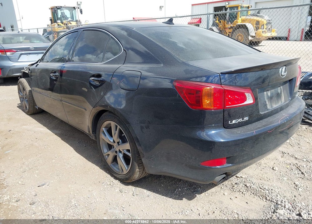 2009 LEXUS IS 250 VIN: JTHBK262X95100032