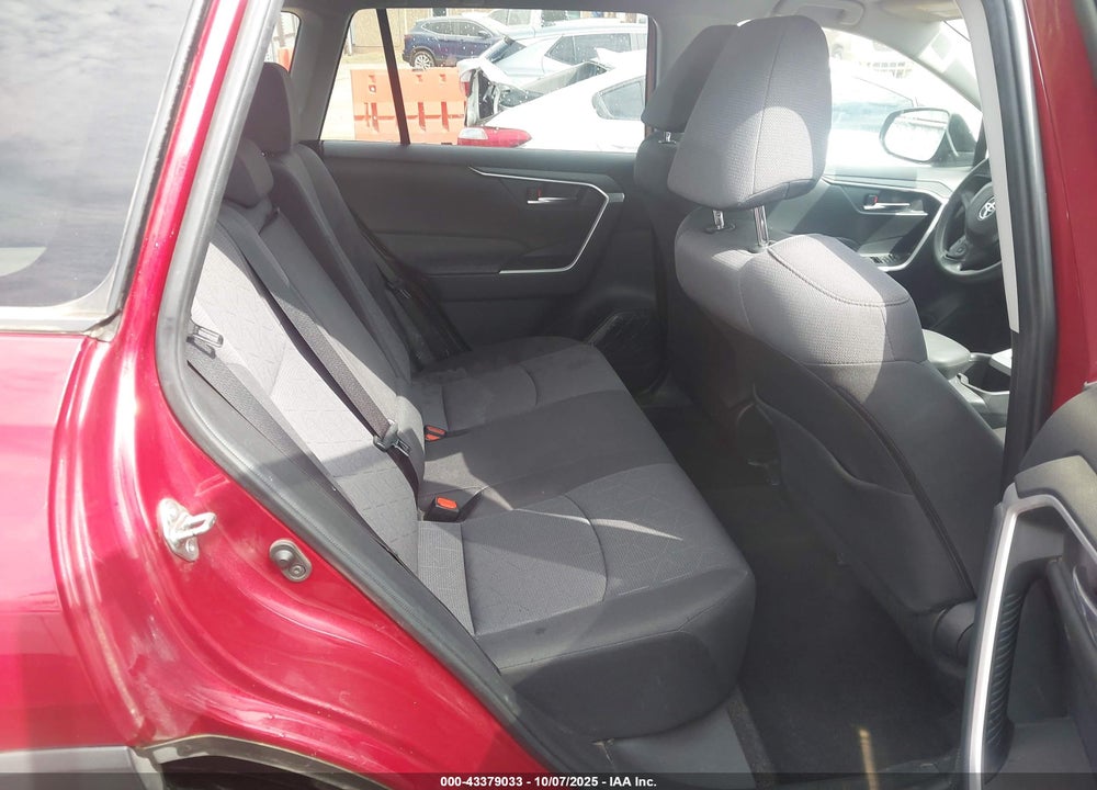 2022 TOYOTA RAV4 VIN: JTMW1RFV5ND091314
