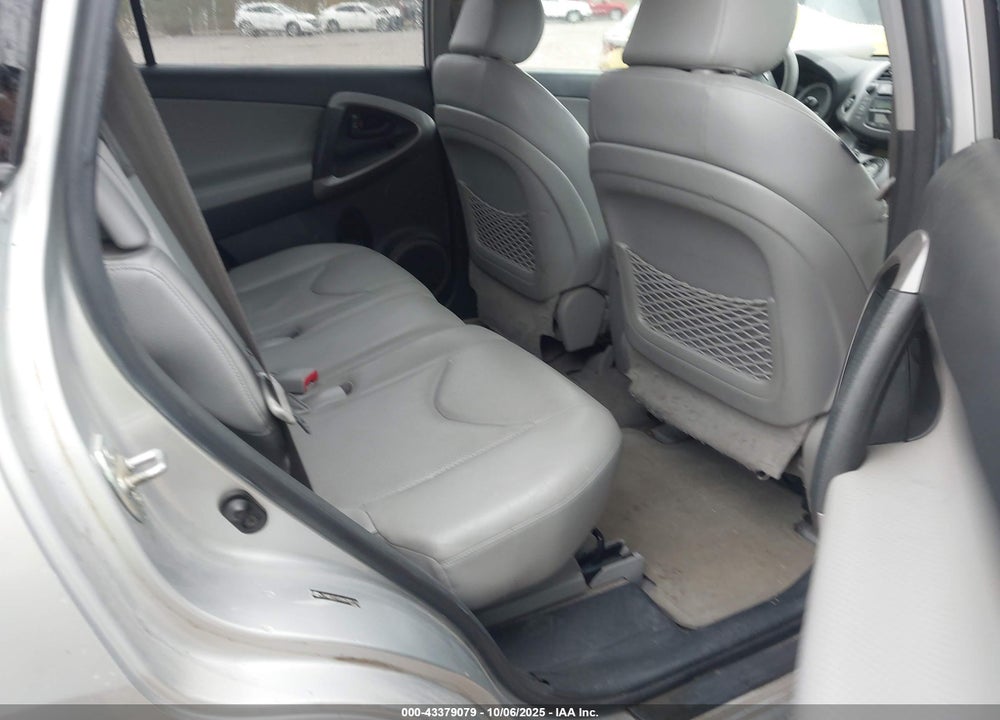 2008 TOYOTA RAV4 VIN: JTMBD31V586089176