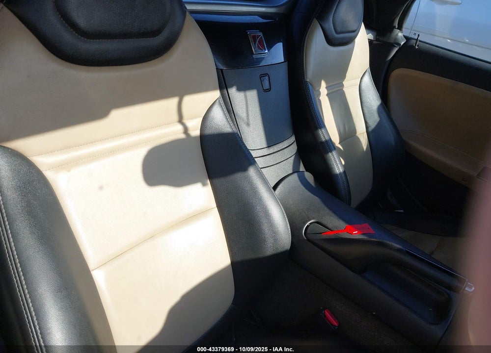 2007 SATURN SKY VIN: 1G8MB35B17Y106566