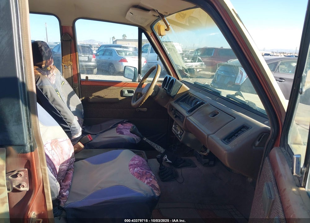 1989 ISUZU TROOPER II VIN: JACCH58E3K8908657