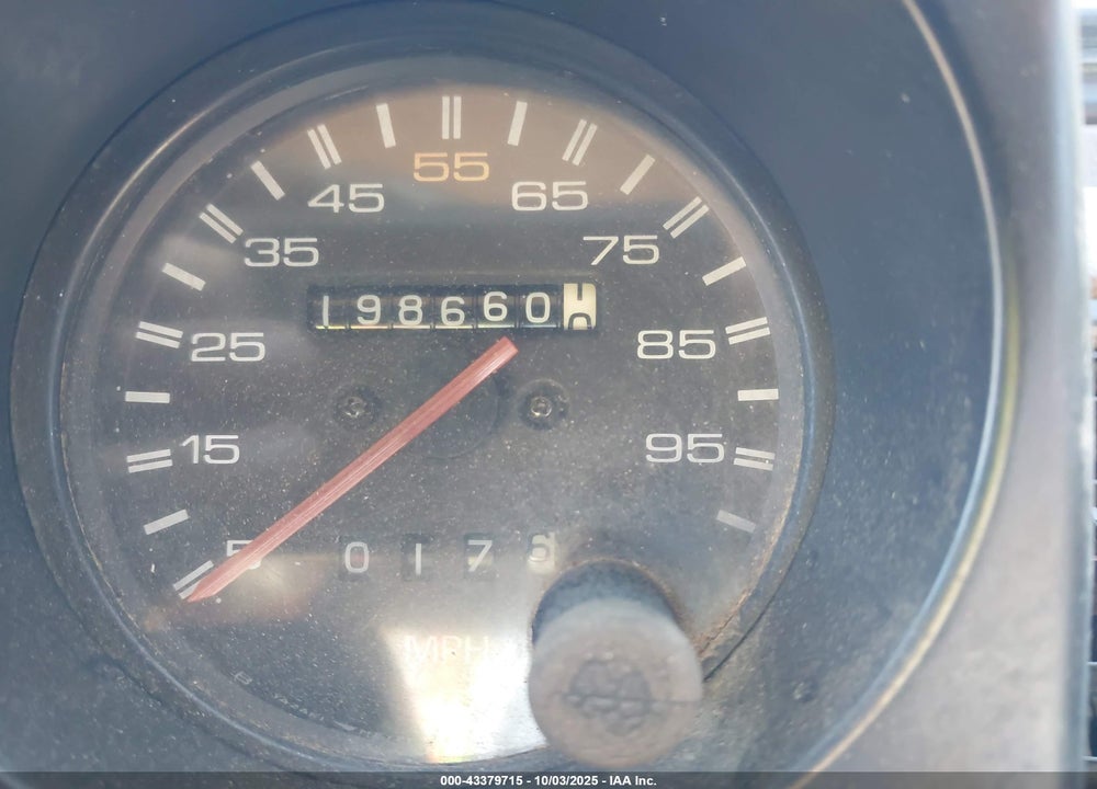 1989 ISUZU TROOPER II VIN: JACCH58E3K8908657