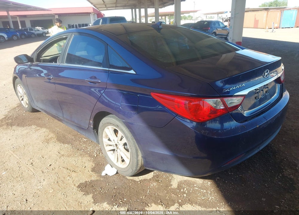 2011 HYUNDAI SONATA VIN: 5NPEB4AC2BH055765