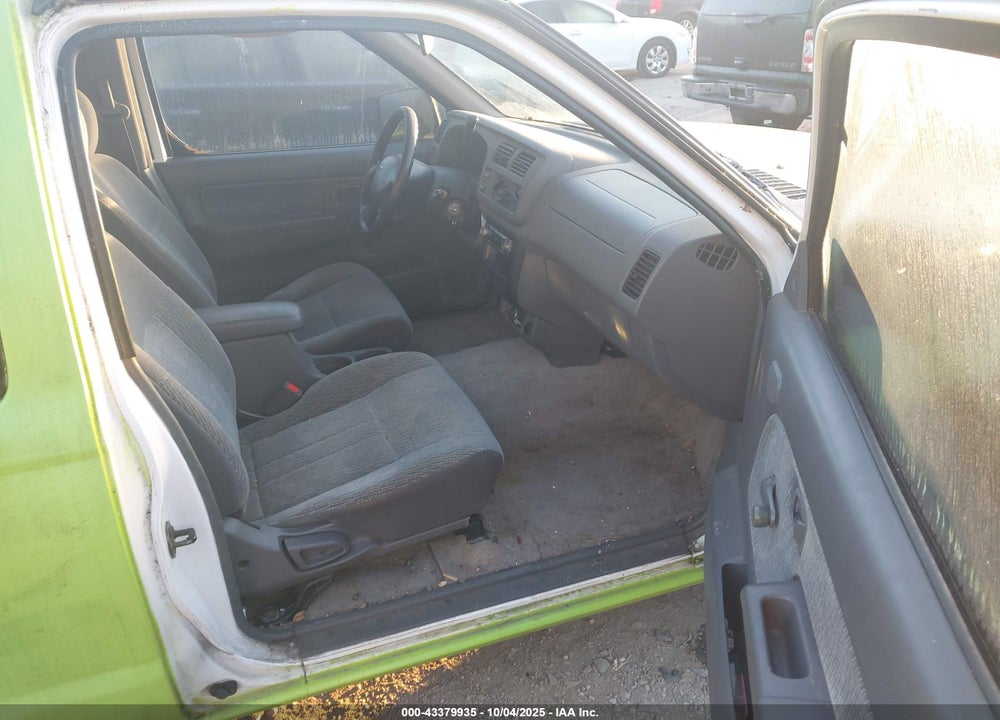 1998 NISSAN FRONTIER SE/XE VIN: 1N6DD26S7WC362048